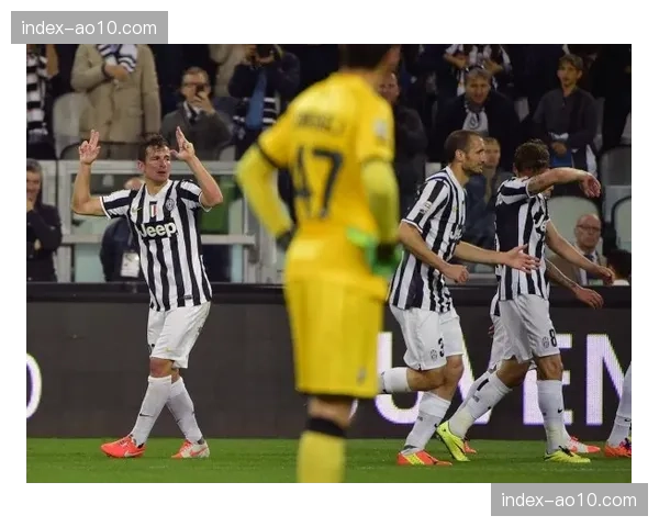 巴萨攻防体系多点开花 主场全胜战绩成争冠基石 巴萨攻防体系多点开花 主场全胜战绩成争冠基石